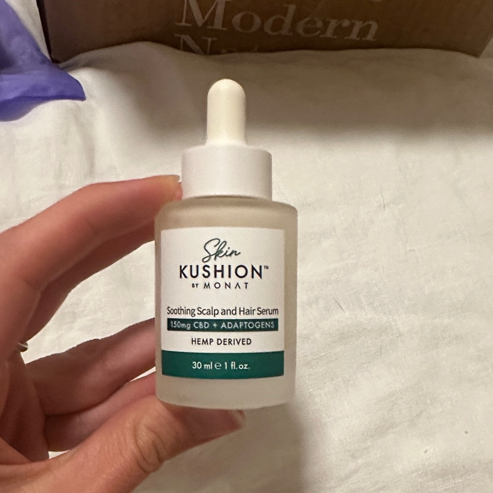 Monat Skin Kushion Soothing Scalp and Hair Serum